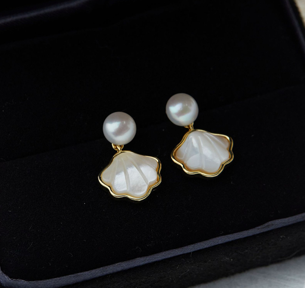 Bông Tai Ngọc Trai Nước Ngọt Sò Biển MADAME HIEN PEARLS Tươi Mới Cho Nữ BTN001