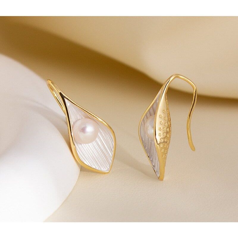 Bông Tai Ngọc Trai Tự Nhiên Hình Lá Trắng Ôm Ngọc Sang Trọng MADAME HIEN PEARLS Cho Nữ BTN092
