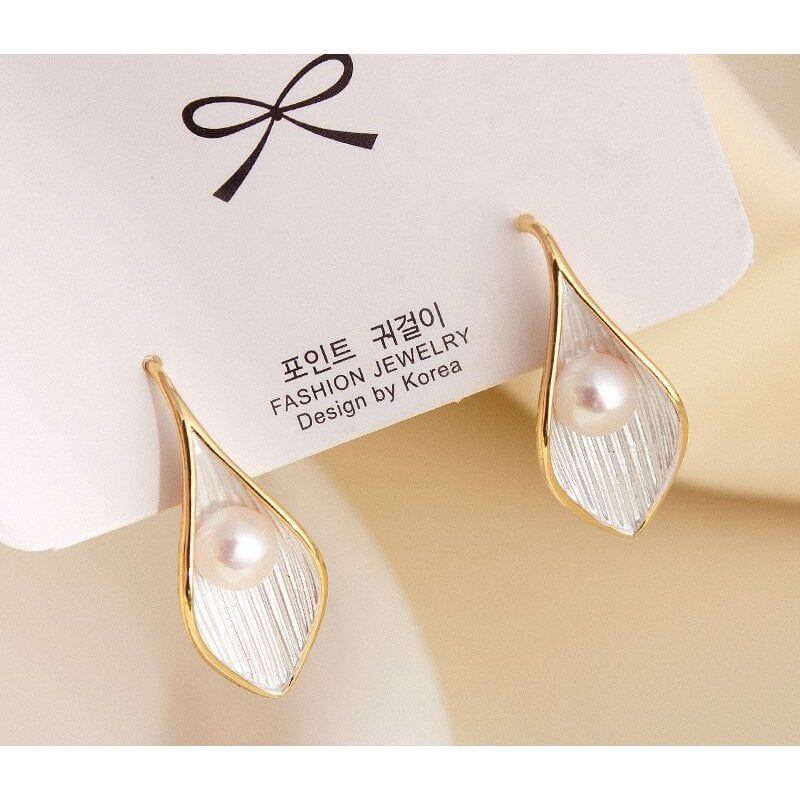 Bông Tai Ngọc Trai Tự Nhiên Hình Lá Trắng Ôm Ngọc Sang Trọng MADAME HIEN PEARLS Cho Nữ BTN092