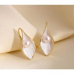 Bông Tai Ngọc Trai Tự Nhiên Hình Lá Trắng Ôm Ngọc Sang Trọng MADAME HIEN PEARLS Cho Nữ BTN092