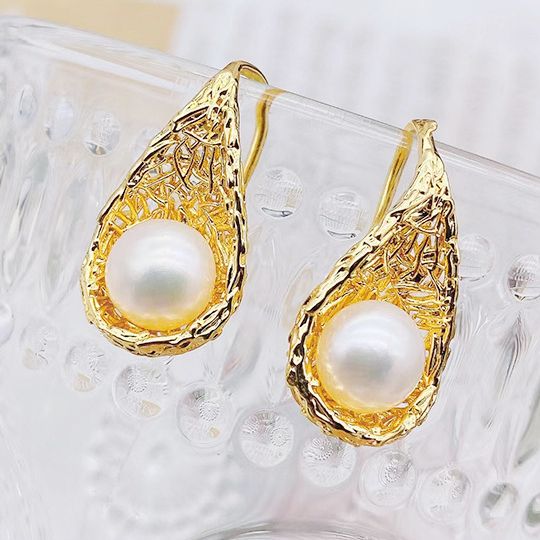 Bông Tai Ngọc Trai Tự Nhiên Dáng Tổ Chim Vàng Golden Nest MADAME HIEN PEARLS BTN107