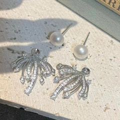 Bông Tai Ngọc Trai Tự Nhiên Pháo Hoa MADAME HIEN PEARLS BTN170