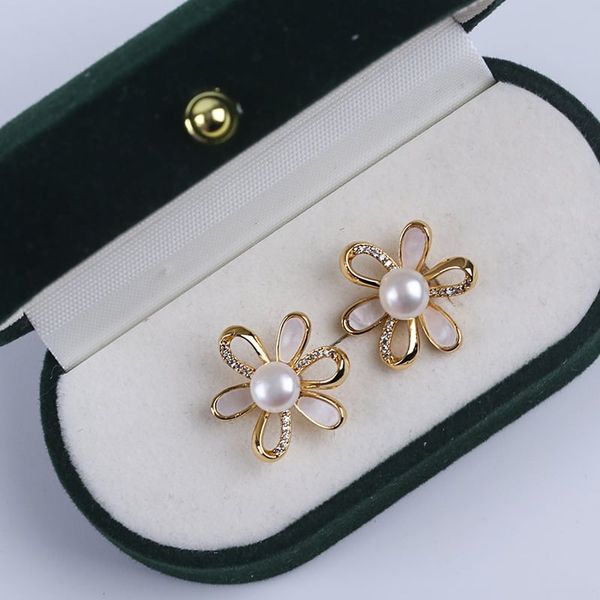 Bông Tai Ngọc Trai Tự Nhiên Hoa 6 Cánh Xinh Lung Linh MADAME HIEN PEARLS Cho Nữ BTN255