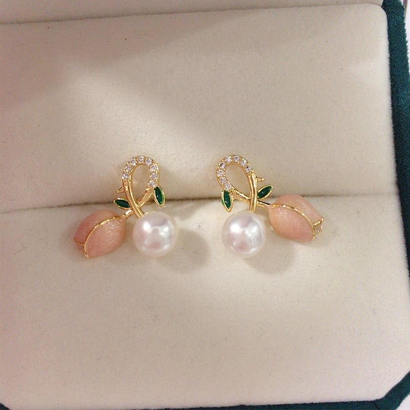 Bông Tai Hoa Tulip Hồng Đính Ngọc Trai Tự Nhiên Thời Trang MADAME HIEN PEARLS Cho Nữ BTN075