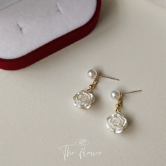 Bông Tai Ngọc Trai Tự Nhiên Kim Bạc S925 Dáng Hoa Hồng MADAME HIEN PEARLS BTN090