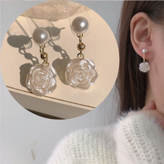 Bông Tai Ngọc Trai Tự Nhiên Kim Bạc S925 Dáng Hoa Hồng MADAME HIEN PEARLS BTN090