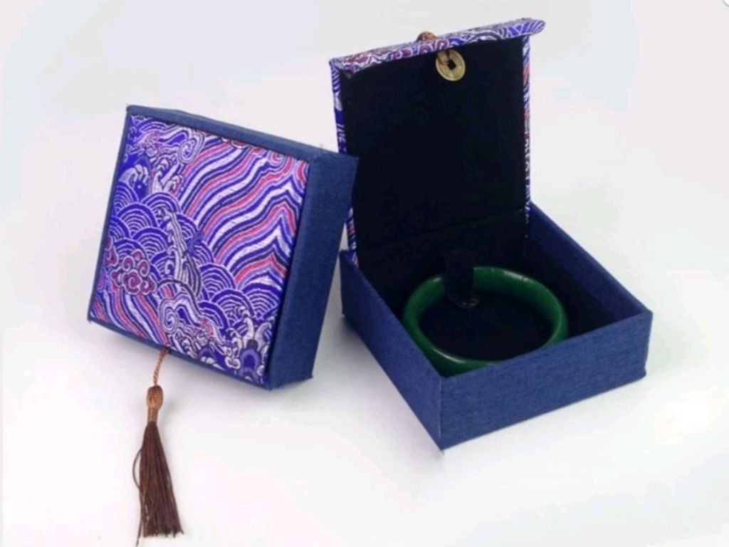 Hộp Gấm Vòng Tay Trang Sức Loại 1 cao cấp PKG9XA0710