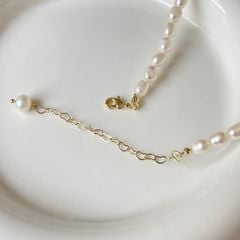 Bộ Trang Sức Gồm Vòng Cổ và Vòng Tay Ngọc Trai Hạt Gạo Đính Tua Rua Chuông Vàng MADAME HIEN PEARLS Đáng Yêu SCG011