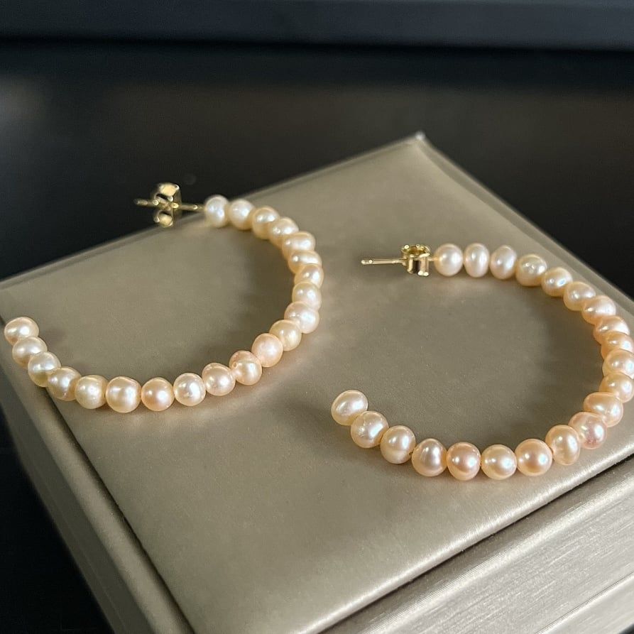 Bông Tai Chữ C To Tròn Đính Ngọc Trai Tròn MADAME HIEN PEARLS Dễ Thương Cho Nữ BTT089