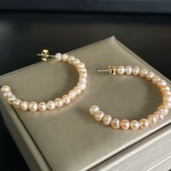 Bông Tai Chữ C To Tròn Đính Ngọc Trai Tròn MADAME HIEN PEARLS Dễ Thương Cho Nữ BTT089