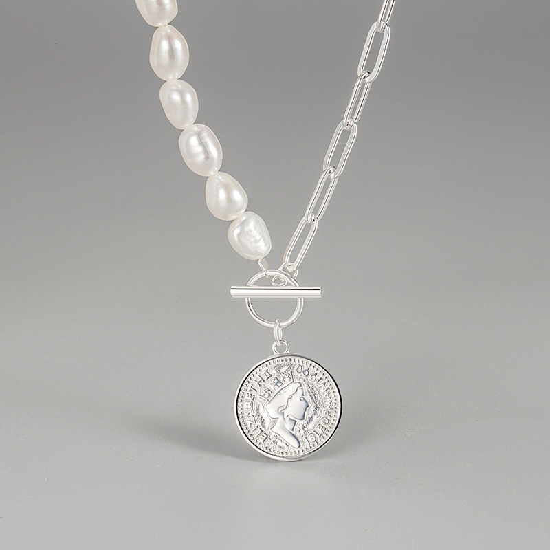 Vòng Cổ Ngọc Trai Mặt Đồng Xu Nữ Hoàng Phối Dây Chuyền Bạc Thời Trang Nam Tính MADAME HIEN PEARLS CB019