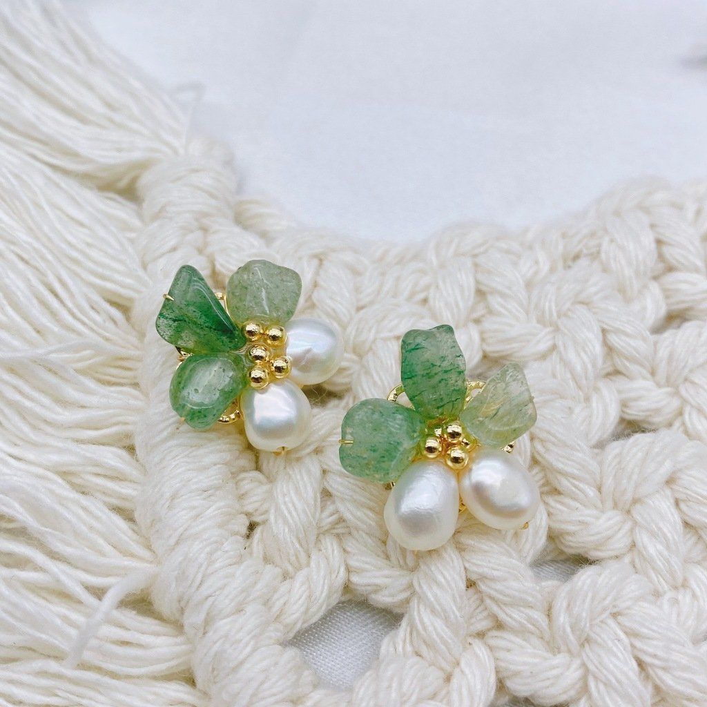 Bông Tai Ngọc Trai Tự Nhiên Dáng Hoa Đào 5 Cánh Phối Đá Thạch Anh Tự Nhiên MADAME HIEN PEARLS Cho Nữ BTG100