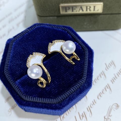 Bông Tai Ngọc Trai Tự Nhiên Dáng Lá Ginkgo Bạch Quả Ôm Viền Tai Sành Điệu Hiện Đại MADAME HIEN PEARLS