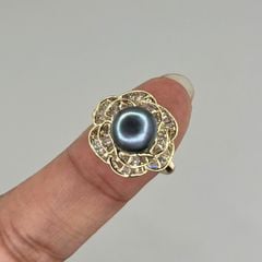 Nhẫn Ngọc Trai Tự Nhiên Hạt Đen Lông Công Mặt Hoa Hồng Nhiều Tầng Sang Trọng MADAME HIEN PEARLS Cho Nữ NN138
