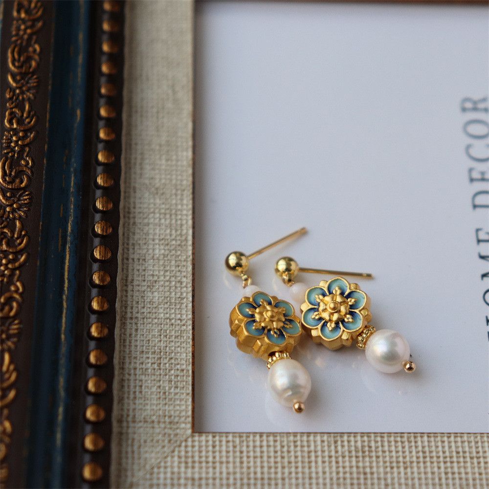 Bông Tai Ngọc Trai Tự Nhiên Tua Rua Mặt Hoạ Tiết Hoa Trung Đông Cổ Điển Sang Trọng MADAME HIEN PEARLS BTG146