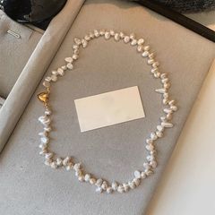 Vòng Cổ Ngọc Trai Baroque Tự Nhiên Mặt Khoá Tim Đáng Yêu MADAME HIEN PEARLS Cho Nữ CB046