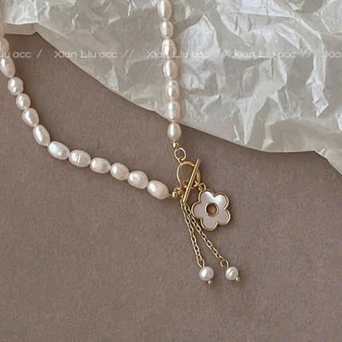 Vòng cổ Mặt Hình Hoa Cúc Nhỏ 5 Cánh Đính Ngọc Trai MADAME HIEN PEARLS Xinh Xắn Cho Nữ CG061