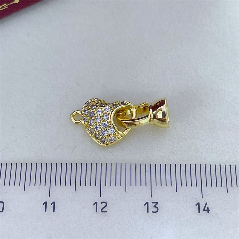 Khoá Cài Mặt Dây Chuyền Hoặc Vòng Tay Kẹp Nối Mặt Trái Tim Bất Đối Xứng Mạ Vàng 14K MADAME HIEN PEARLS PKKC017