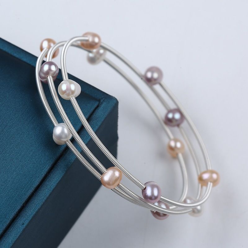 Vòng Tay Ngọc Trai Tự Nhiên Dạng Còng Cứng 3 Vòng Hạt 4mm Freesize MADAME HIEN PEARLS VTT106