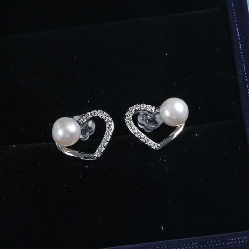 Bông Tai Ngọc Trai Tự Nhiên Trái Tim Rỗng Đính Ngọc Trai MADAME HIEN PEARLS Cho Nữ BTN248