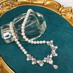 Vòng cổ Ngọc Trai Tự Nhiên Mặt Hoạ Tiết Pha Lê Phối Hoa Sang Trọng Cho Nữ MADAME HIEN PEARLS CT015