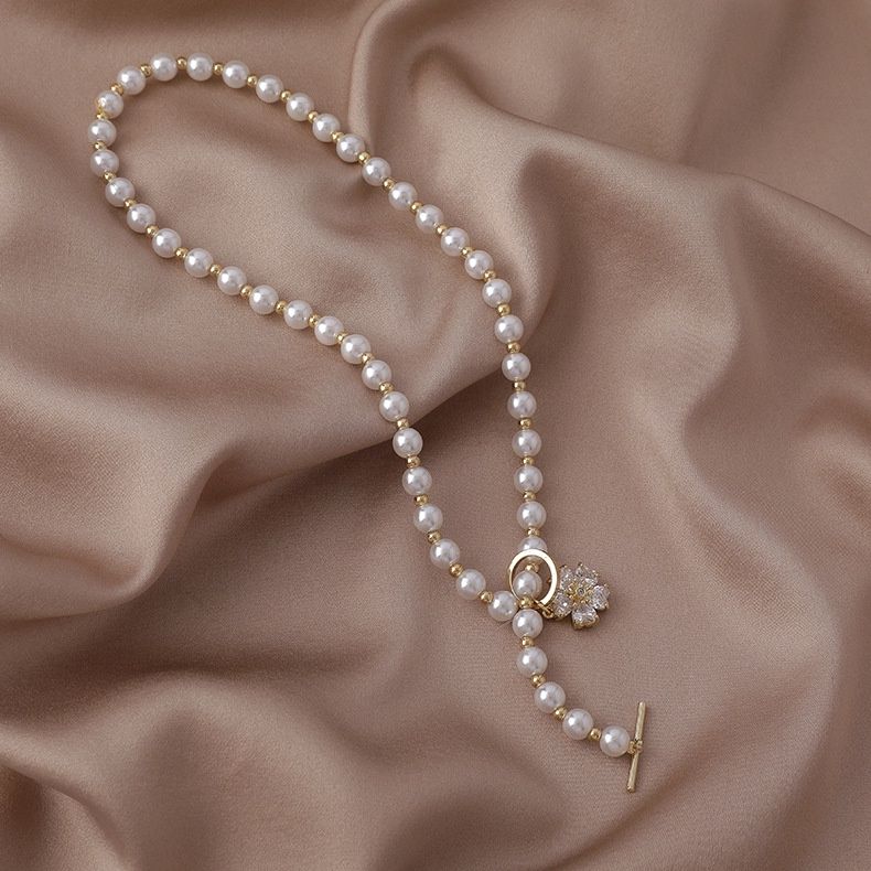 Vòng Cổ Ngọc Trai Tự Nhiên Khoá OT Hoa 5 Cánh Đính Pha Lê MADAME HIEN PEARLS Đáng Yêu Cho Nữ CT048