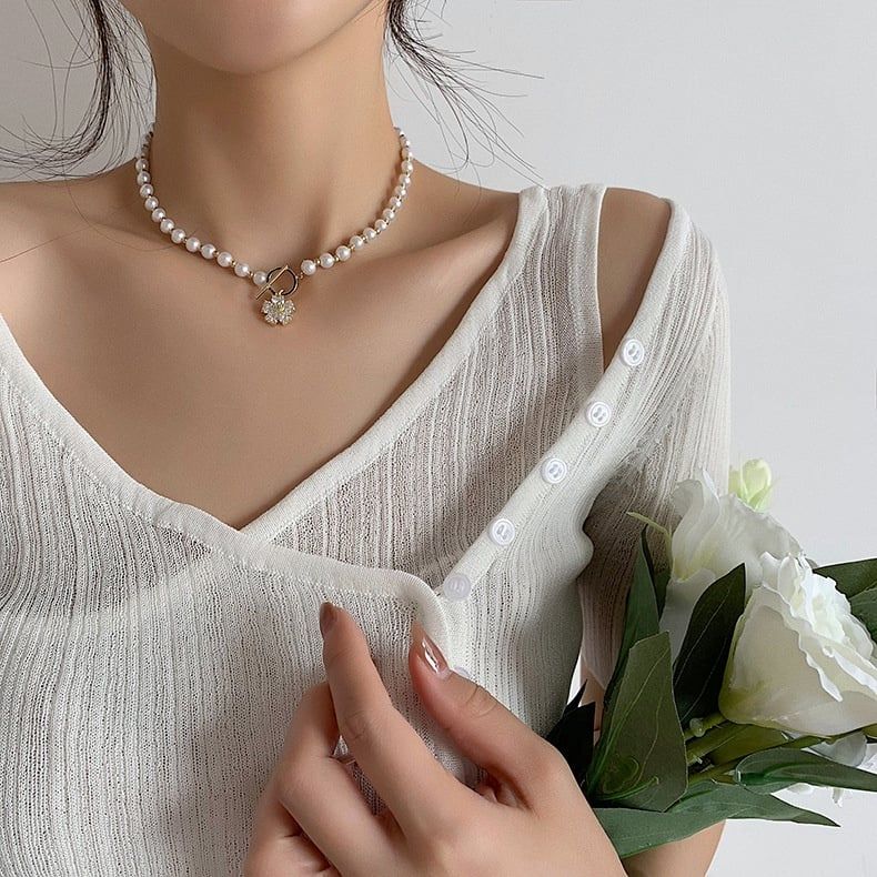 Vòng Cổ Ngọc Trai Tự Nhiên Khoá OT Hoa 5 Cánh Đính Pha Lê MADAME HIEN PEARLS Đáng Yêu Cho Nữ CT048