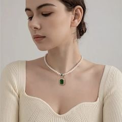 Vòng Cổ Ngọc Trai Tự Nhiên Mặt Ngọc Lục Bảo Hoàng Gia MADAME HIEN PEARLS Quyền Quý Sang Trọng CT054