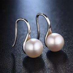 Bông Tai MADAME HIEN PEARL Hạt trai trắng 7-8mm AAA Bạc Ý 925 Dáng gót giày BTN005