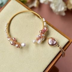 Vòng Tay Ngọc Trai Baroque Không Đều Tự Nhiên Đầy Màu Sắc Kiểu Còng Cứng MADAME HIEN PEARLS Vòng Tay Xoắn Nhỏ Giọt Tua Rua Hạt Ngọc Trai Lạ Mắt VTB061