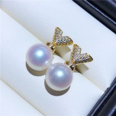 Khuyên Bông Tai Bạc 925 Mạ Vàng Chữ V Đơn Giản MADAME HIEN PEARLS Cho Nữ BTN043