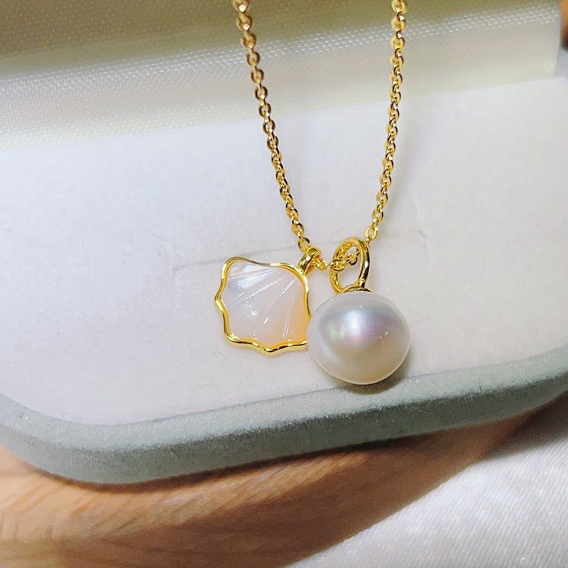 Mặt Dây Chuyền Ngọc Trai Tự Nhiên Phối Cham Vỏ Sò Biển Xà Cừ Dễ Thương MADAME HIEN PEARLS MG030