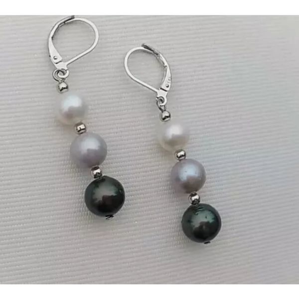 Bông Tai Chuôi Vàng Ý Đính 3 Hạt Ngọc Trai Tự Nhiên 8-9mm Tone Xám Trắng Cho Nữ