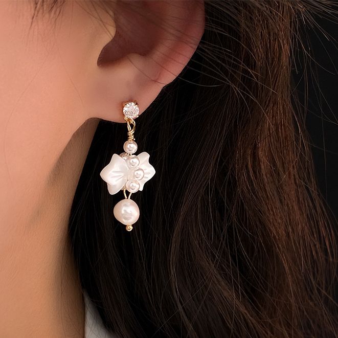 Bông Tai Bạc Madame Hien Pearls Hình Nơ Đính Ngọc Trai Nước Ngọt BTT026