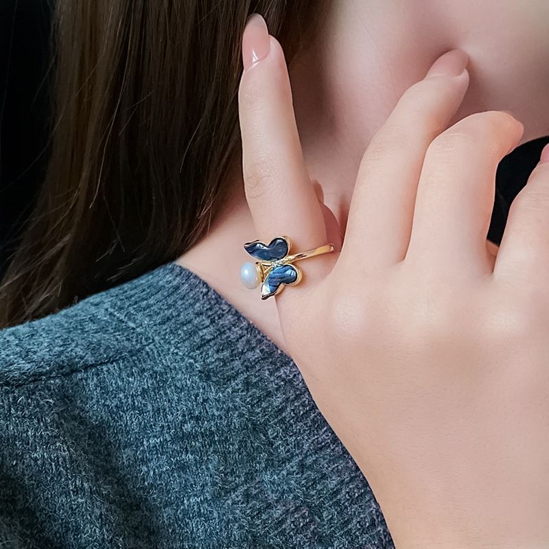 Nhẫn Ngọc Trai Tự Nhiên Mặt Bướm Bay Xà Cừ Vỏ Bàu Ngư MADAME HIEN PEARLS Cho Nữ NN110