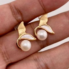 Khuyên Tai Đuôi Cá đính Đá và Ngọc Trai Tự Nhiên MADAME HIEN PEARLS đơn giản, quyến rũ cho nữ BTN011