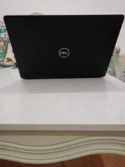 Máy laptop thương hiệu Dell
