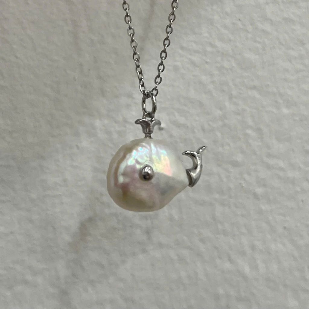 Designer Jewelry Dây Chuyền Mặt Ngọc Trai Baroque Dáng Cá Voi Con Đáng Yêu MADAME HIEN PEARLS Cho Nữ MB041
