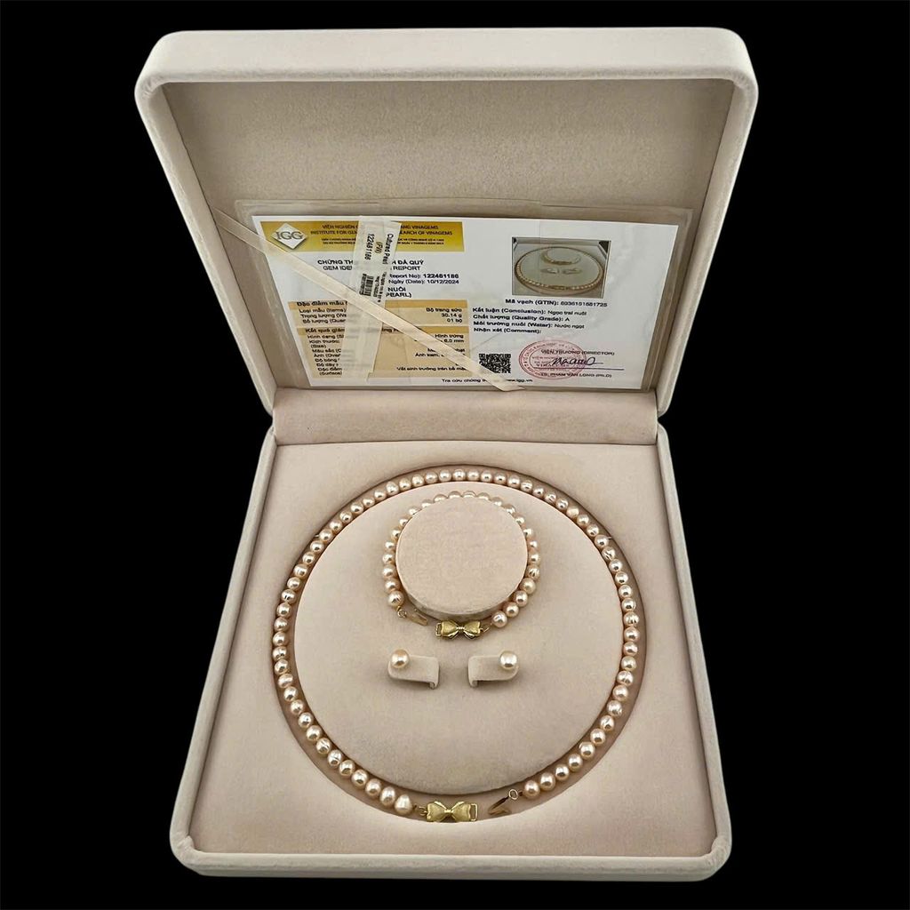 (Kèm kiểm định) Bộ Set Ngọc Trai Vòng cổ, Vòng Tay và Bông tai Tự Nhiên Khoá Nơ Xinh Xắn MADAME HIEN PEARLS Cho Nữ SCT035