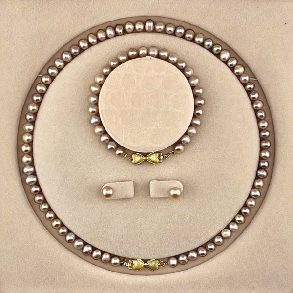 (Kèm kiểm định) Bộ Set Ngọc Trai Vòng cổ, Vòng Tay và Bông tai Tự Nhiên Khoá Nơ Xinh Xắn MADAME HIEN PEARLS Cho Nữ SCT035