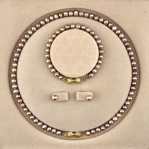 (Kèm kiểm định) Bộ Set Ngọc Trai Vòng cổ, Vòng Tay và Bông tai Tự Nhiên Khoá Nơ Xinh Xắn MADAME HIEN PEARLS Cho Nữ SCT035