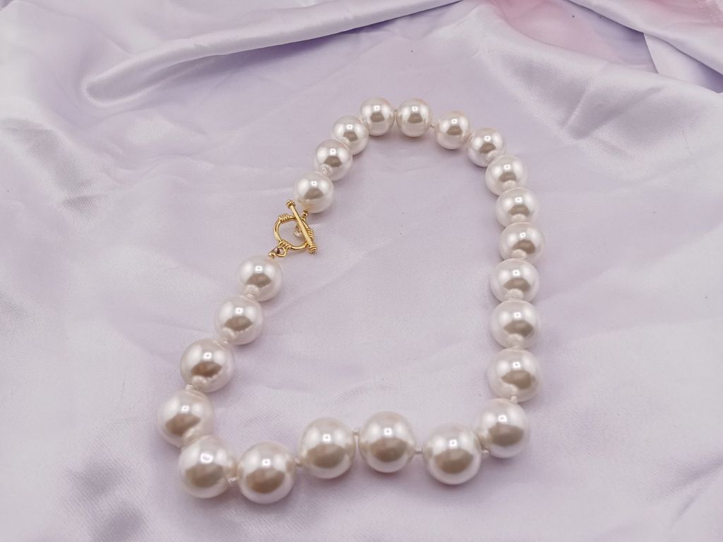 Vòng Cổ Chốt Khoá Vàng 14K Madame Hien Pearls Ngọc Trai Đá 15-16mm AAAA YM001