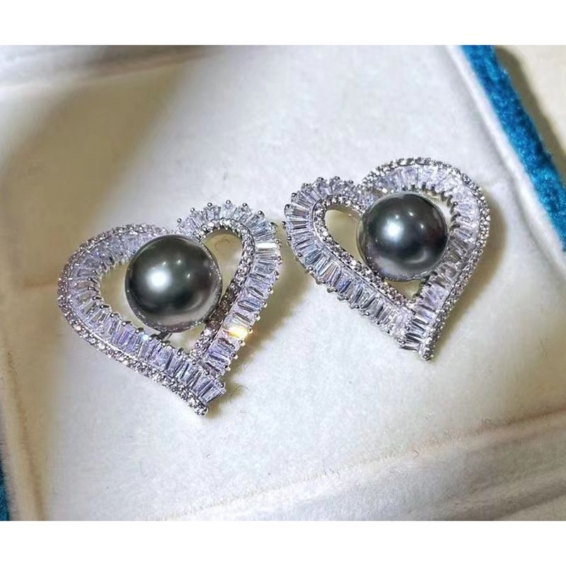 Bông Tai Kim Bạc Ý s925 Đính Ngọc Trai Tự Nhiên Dáng Tim Pha Lê Cổ Điển MADAME HIEN PEARLS BTN146