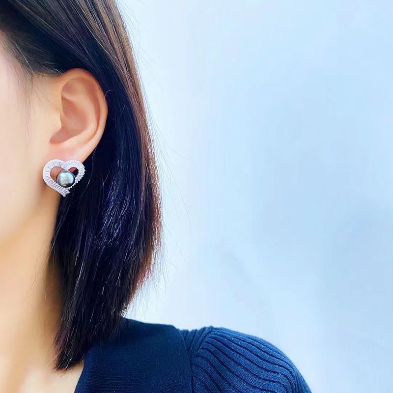 Bông Tai Kim Bạc Ý s925 Đính Ngọc Trai Tự Nhiên Dáng Tim Pha Lê Cổ Điển MADAME HIEN PEARLS BTN146