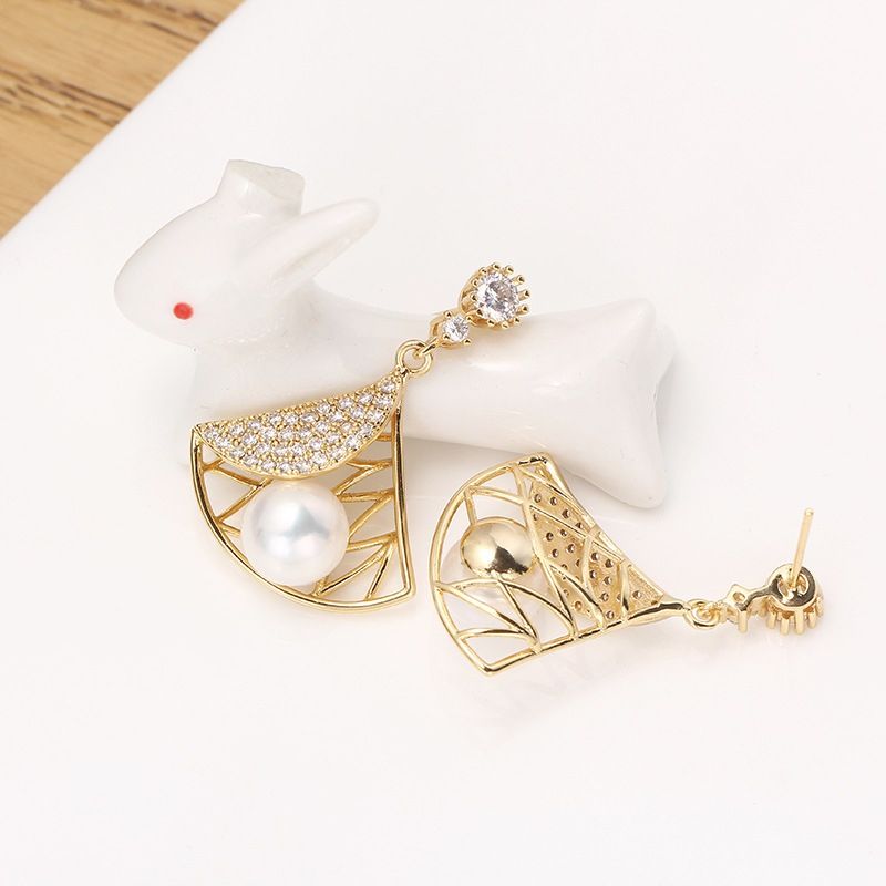 Bông Tai Ngọc Trai Tự Nhiên Tua Rua Dáng Quạt MADAME HIEN PEARLS Cho Nữ