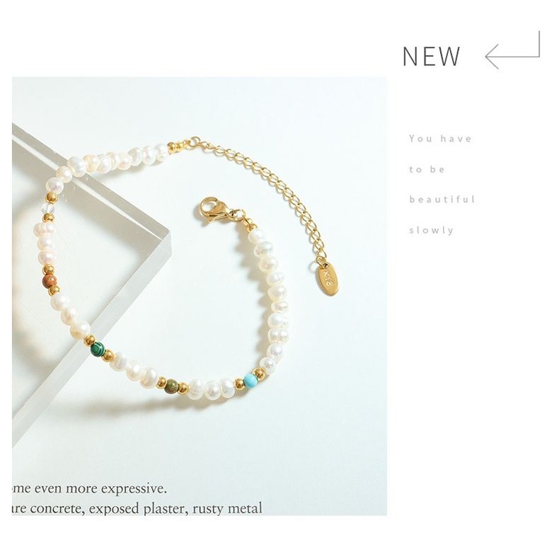 Vòng Tay Ngọc Trai Tự Nhiên Khoá Thép Titan Mạ Vàng Phong Cách Bohemian MADAME HIEN PEARLS VTT078