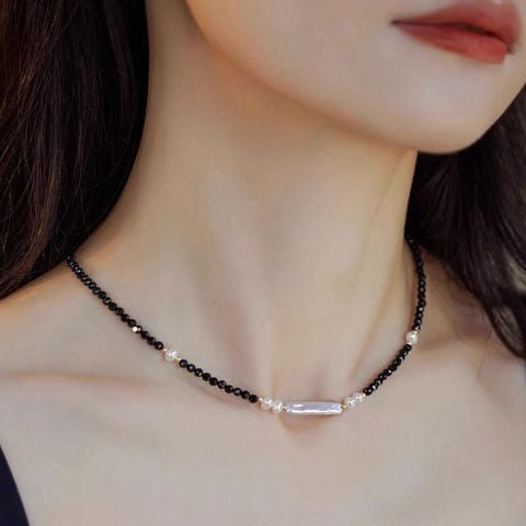 Bộ Set Vòng Cổ và Vòng tay Pha Lê Đen Mặt Phối Ngọc Trai Baroque Thời Trang Unisex Nam Nữ MADAME HIEN PEARLS