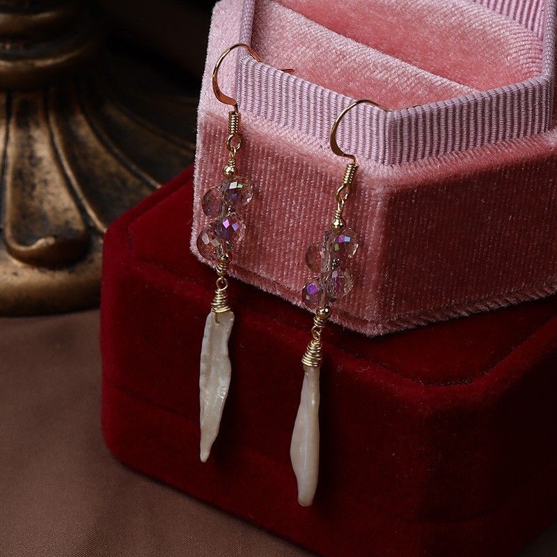 Designer Jewelry Bông Tai Ngọc Trai Thanh Dài Tua Rua Phối Pha Lê Mã Não MADAME HIEN PEARLS Cho Nữ BTB121