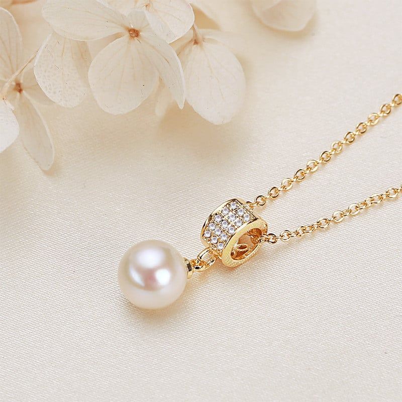 Vòng Cổ Ngọc Trai Nước Ngọt Mặt Tròn Khung Ống Tròn Sang Trọng Đính Đá Zircon MADAME HIEN PEARLS MT049