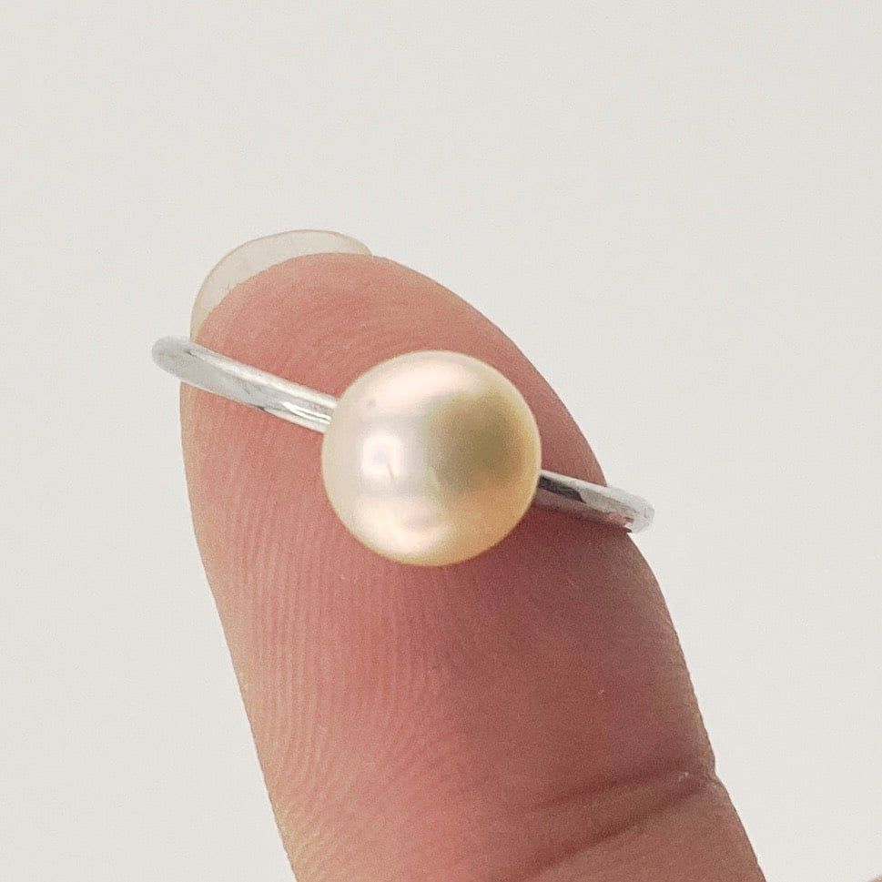 Nhẫn Ngọc Trai Tối Giản Khung Bạc Đính 1 Hạt Ngọc Trai Tự Nhiên Thời Trang NN012